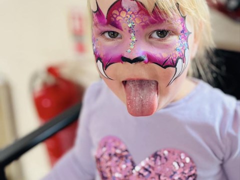 Dragon facepainting